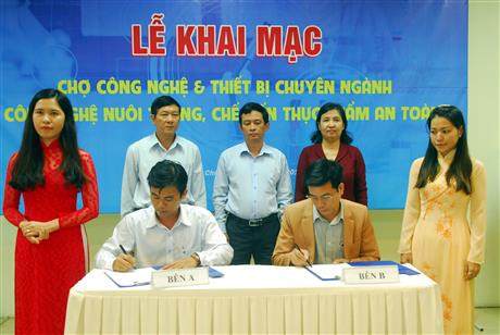 Khai mạc Techmart Công nghệ nuôi trồng, chế biến thực phẩm an toàn 2016