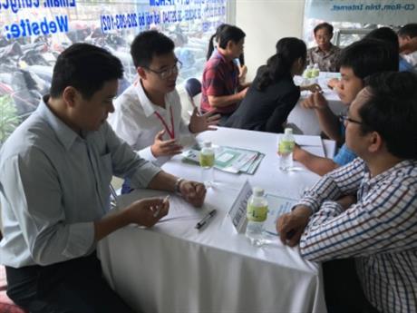 Khảo sát nhu cầu, hỗ trợ kết nối tại Techmart chuyên ngành "Y tế gia đình và chăm sóc sức khỏe cộng đồng"