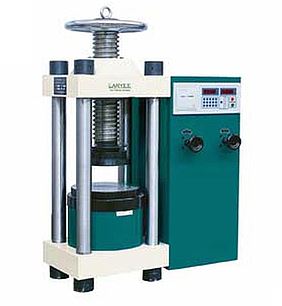 Laryee CH32200 Digital Compression Testing Machine (80 - 2000KN)