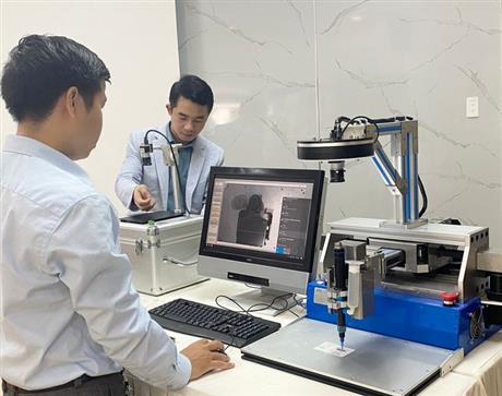 Giải pháp phát hiện sản phẩm lỗi thông qua hình ảnh bề mặt