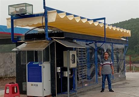 Dùng năng lượng mặt trời sấy thu lợi từ lông gia cầm