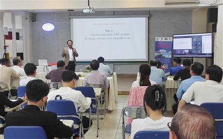 Dùng AI theo dõi, dự báo sự cố bất thường ở máy phát điện gió