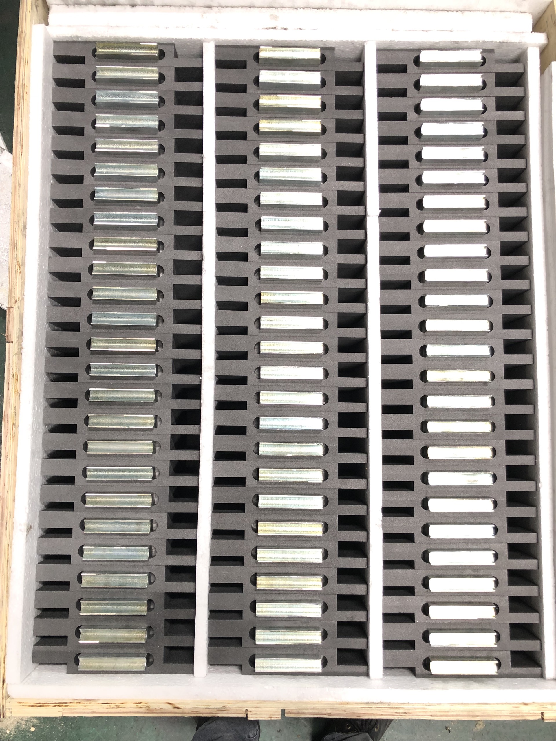 Tổng kho cung cấp các loại bột Graphite, Điện cực than chì, tấm Graphite