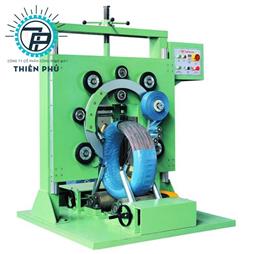 Máy quấn màng lốp xe