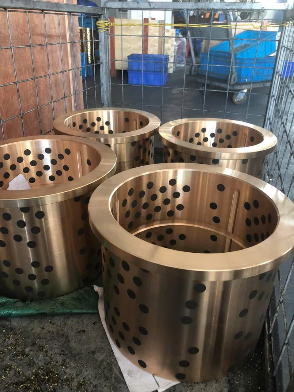 Tổng kho phân phối các loại bạc cầu, bạc trụ, bạc sắt thiêu kết.