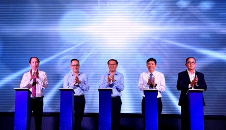 TP.HCM thúc đẩy 100.000 doanh nghiệp ứng dụng AI và công nghệ số giai đoạn 2026-2030